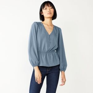 Elegant Nine West Large Baby Blue Button Front peplum top with balloon sleeves